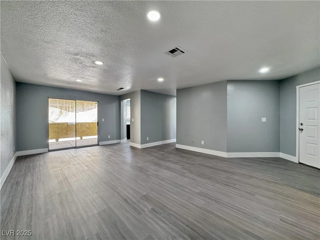 1509 Linnbaker, Las Vegas, NV 89110