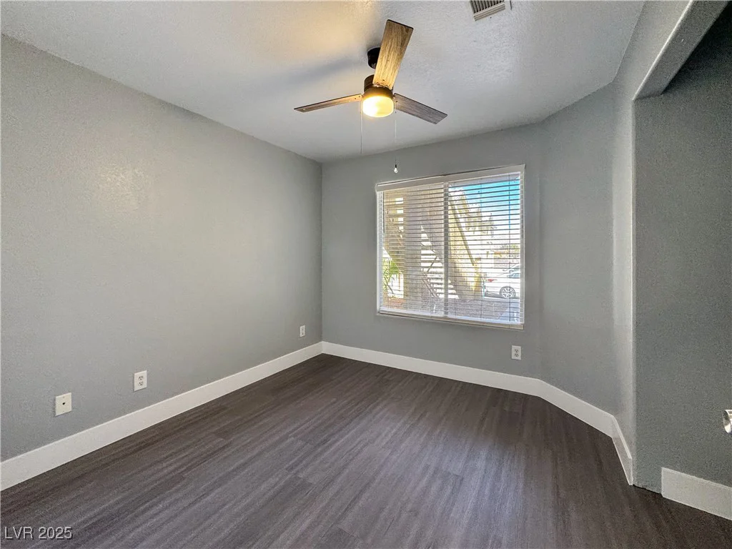 1509 Linnbaker, Las Vegas, NV 89110