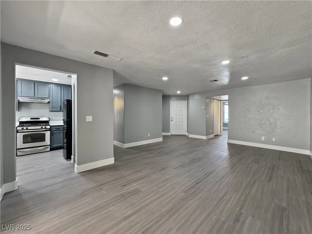 1509 Linnbaker, Las Vegas, NV 89110