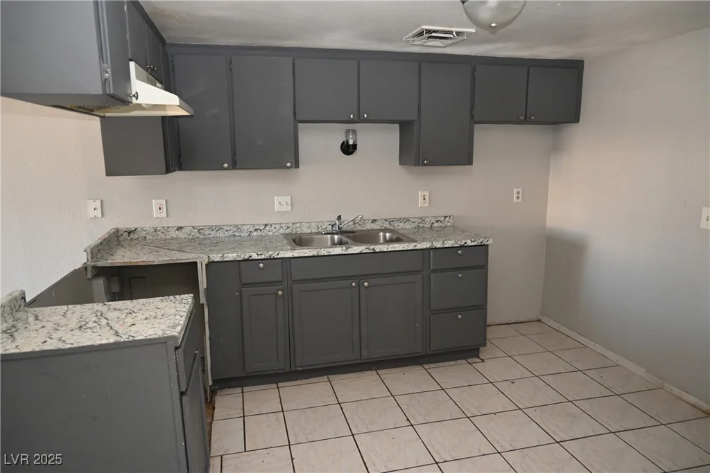 3101 Carey, North Las Vegas, NV 89030