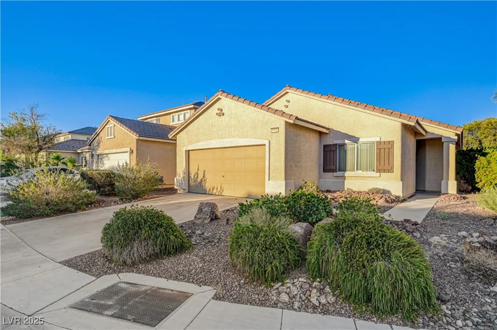 6412 Starling Mesa, North Las Vegas, NV 89086