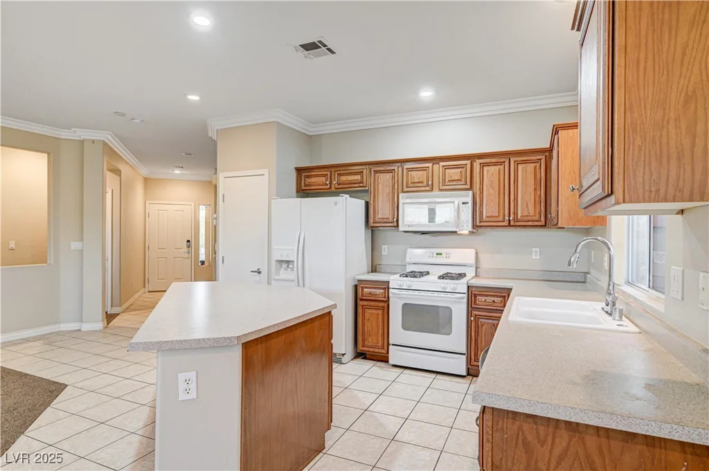6412 Starling Mesa, North Las Vegas, NV 89086