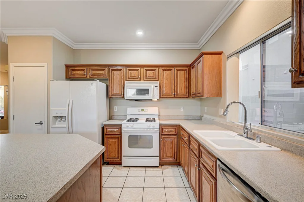6412 Starling Mesa, North Las Vegas, NV 89086