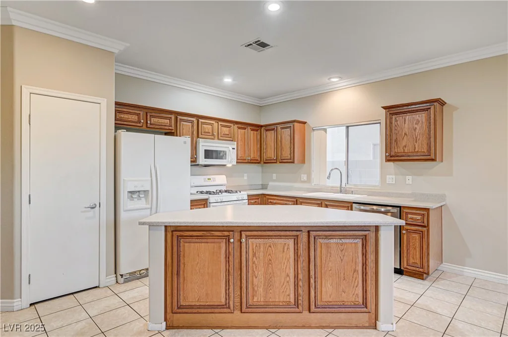 6412 Starling Mesa, North Las Vegas, NV 89086