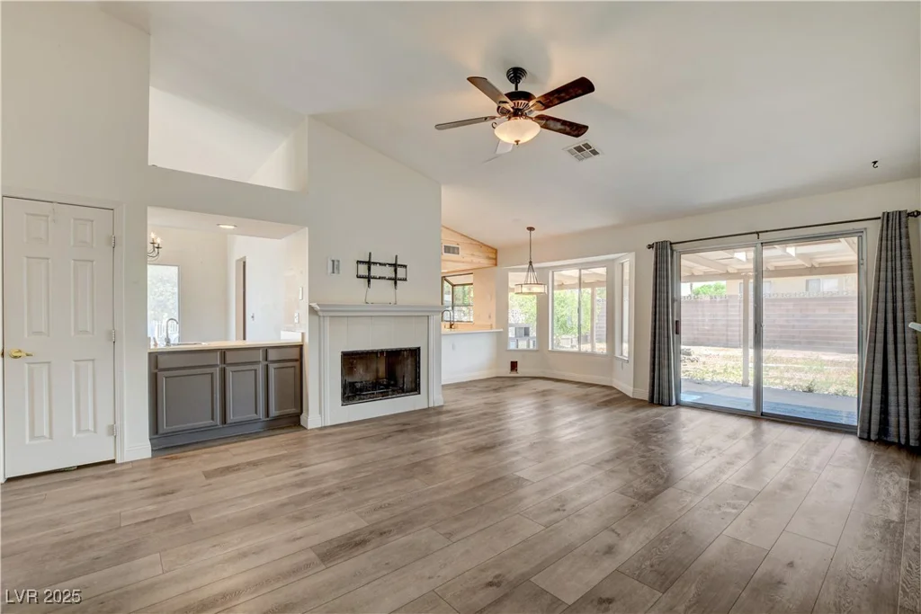 7417 Radville, Las Vegas, NV 89129