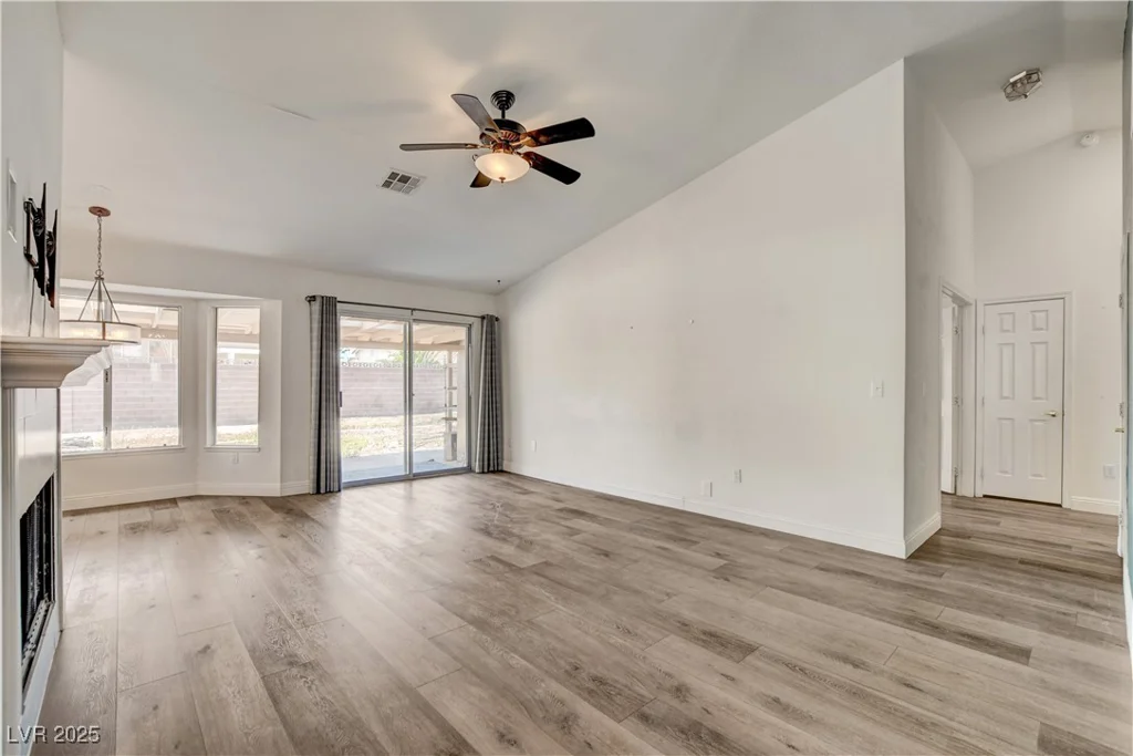 7417 Radville, Las Vegas, NV 89129