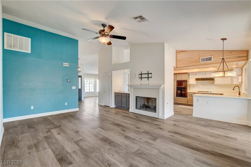 7417 Radville, Las Vegas, NV 89129