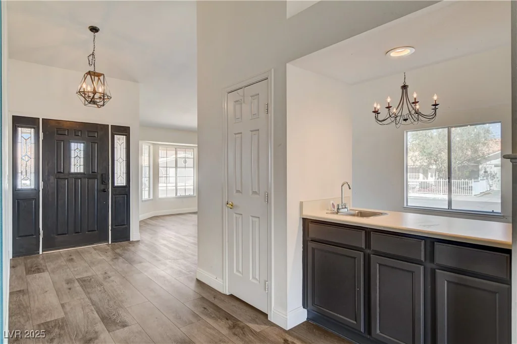 7417 Radville, Las Vegas, NV 89129