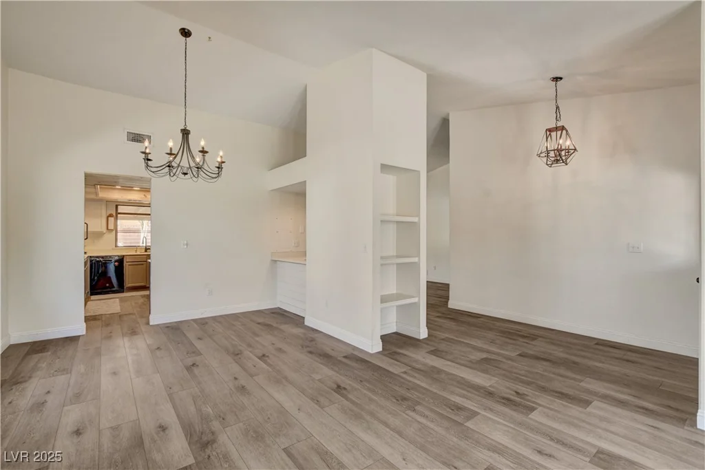 7417 Radville, Las Vegas, NV 89129