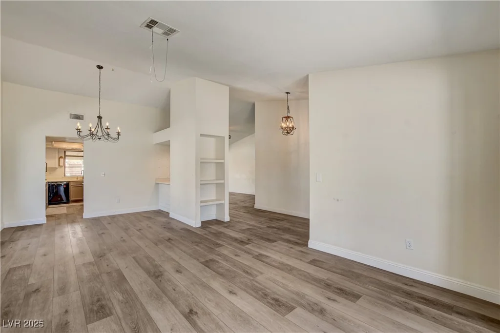 7417 Radville, Las Vegas, NV 89129