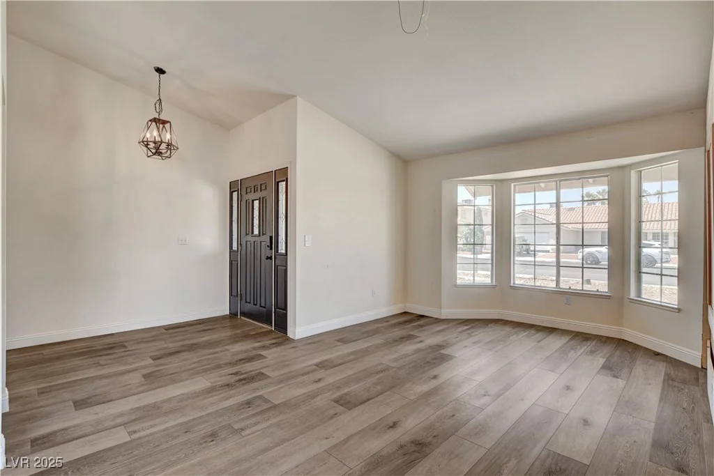 7417 Radville, Las Vegas, NV 89129