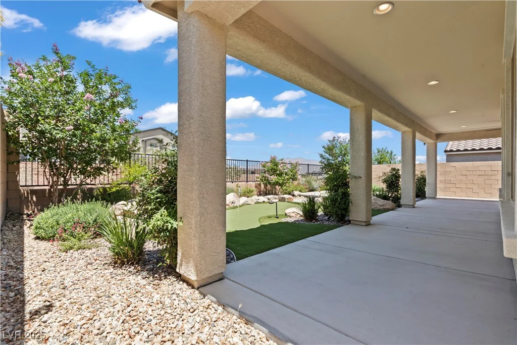 10416 Skye Arroyo, Las Vegas, NV 89166
