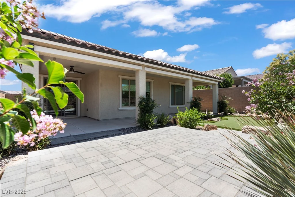 10416 Skye Arroyo, Las Vegas, NV 89166