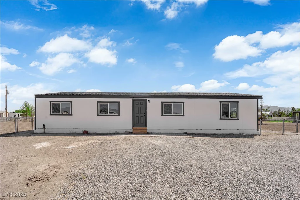 3301 Maple, Pahrump, NV 89048