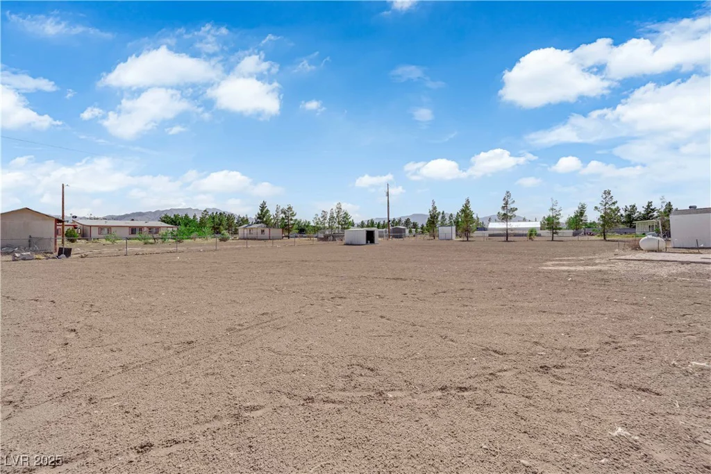 3301 Maple, Pahrump, NV 89048