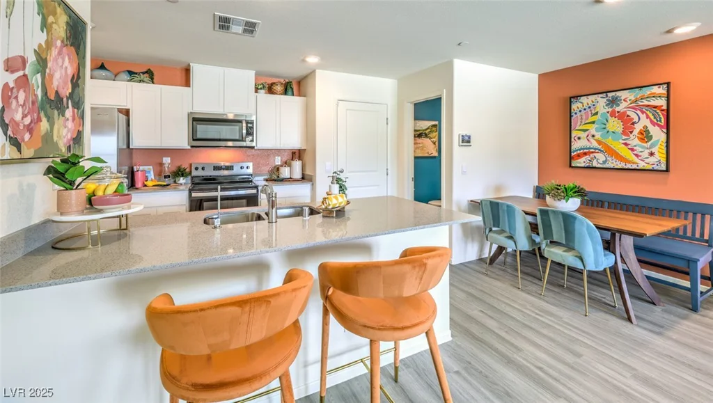 7375 Hayes Harbor, North Las Vegas, NV 89084