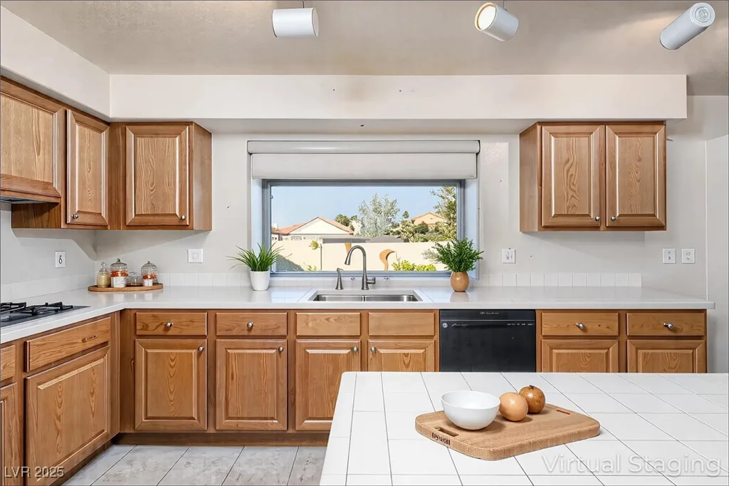 2104 Inverness, Henderson, NV 89074