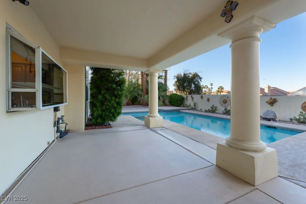 2104 Inverness, Henderson, NV 89074
