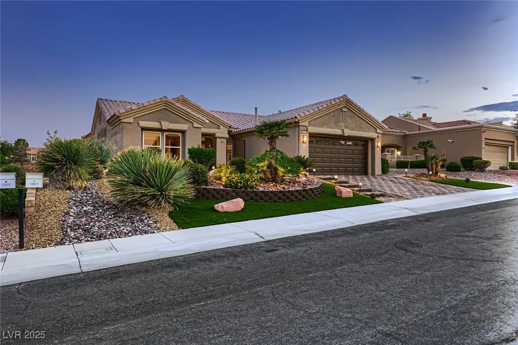 10013 Hunter Springs, Las Vegas, NV 89134