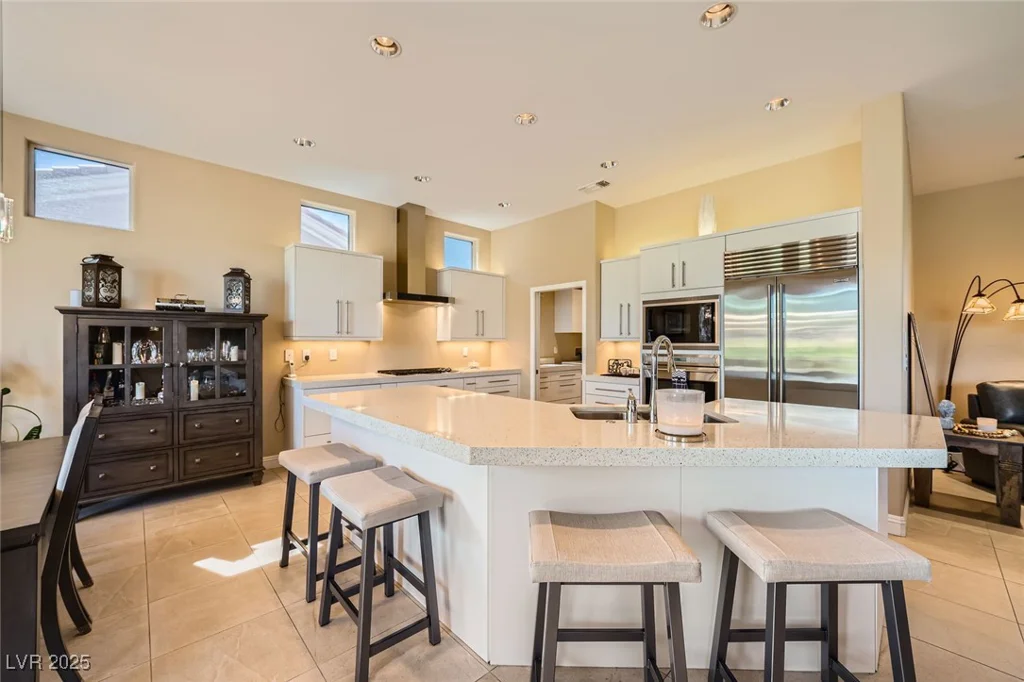 10013 Hunter Springs, Las Vegas, NV 89134