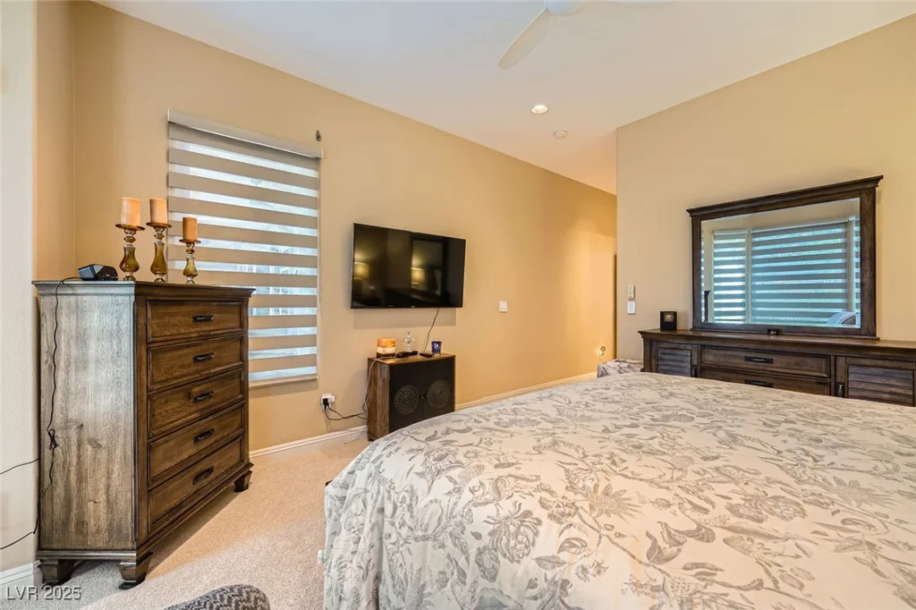 10013 Hunter Springs, Las Vegas, NV 89134