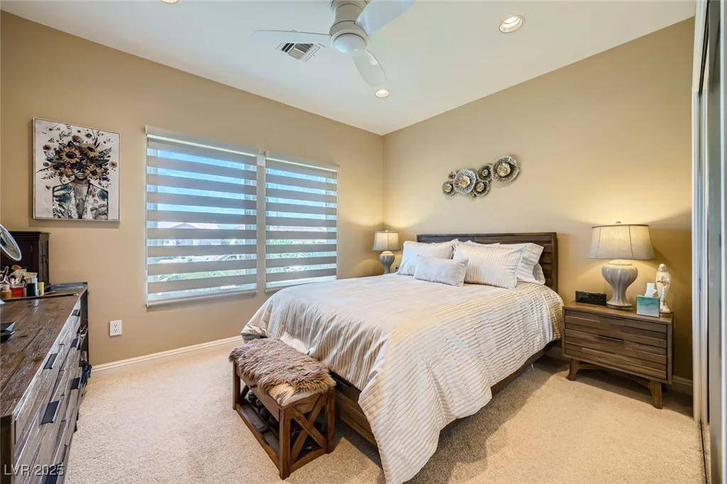 10013 Hunter Springs, Las Vegas, NV 89134