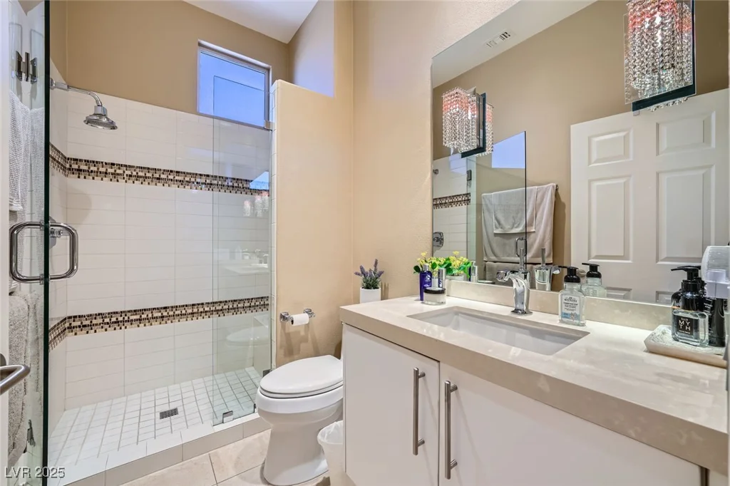 10013 Hunter Springs, Las Vegas, NV 89134