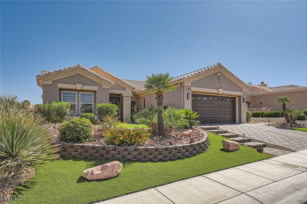 10013 Hunter Springs, Las Vegas, NV 89134