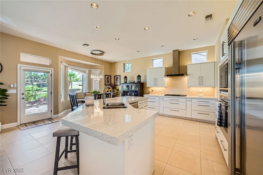 10013 Hunter Springs, Las Vegas, NV 89134