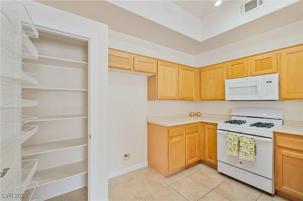8985 Durango, Las Vegas, NV 89113