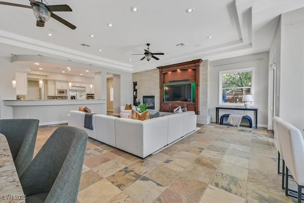 3000 Hammerwood, Las Vegas, NV 89135
