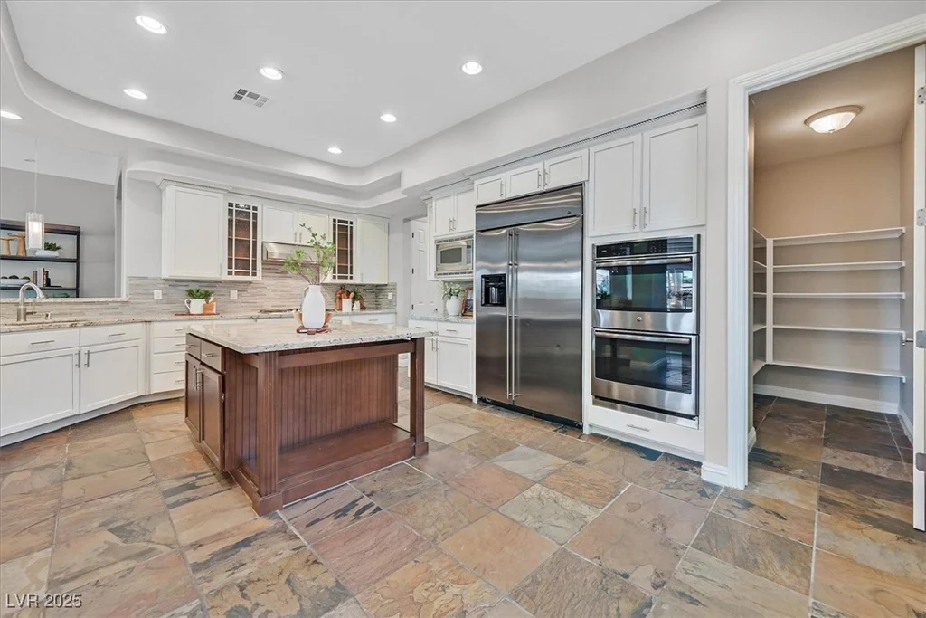 3000 Hammerwood, Las Vegas, NV 89135