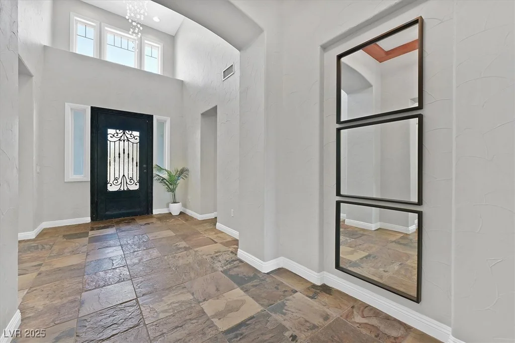 3000 Hammerwood, Las Vegas, NV 89135