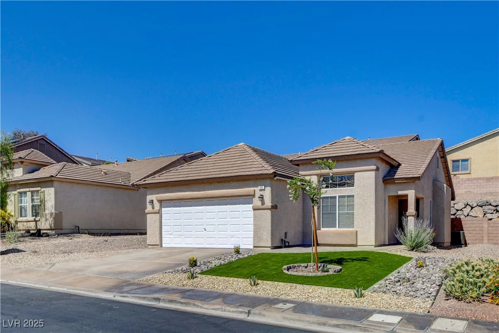 177 Shaded Peak, Henderson, NV 89012