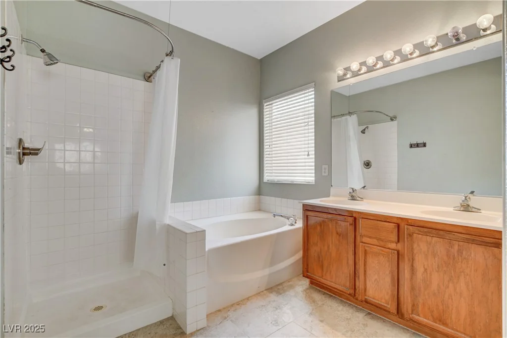 177 Shaded Peak, Henderson, NV 89012