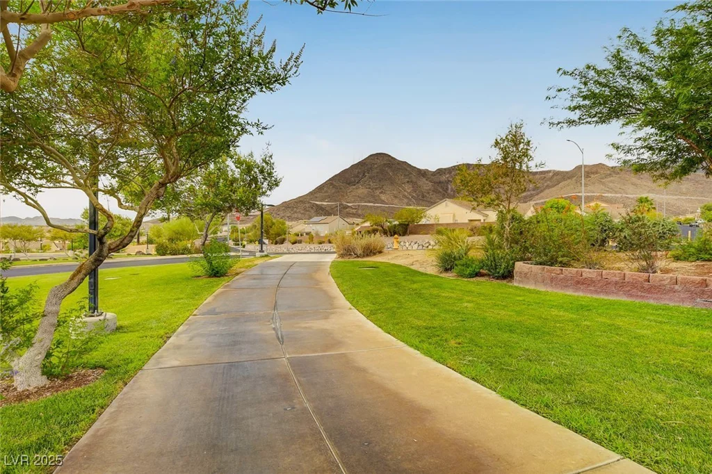 177 Shaded Peak, Henderson, NV 89012