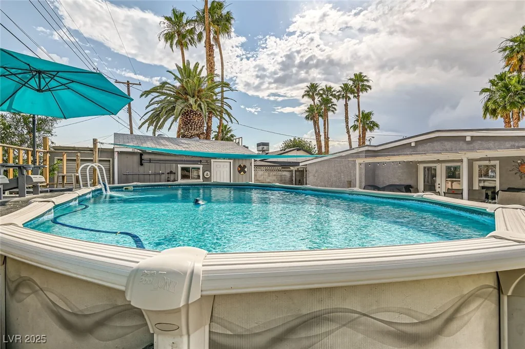 5217 Champions, Las Vegas, NV 89142
