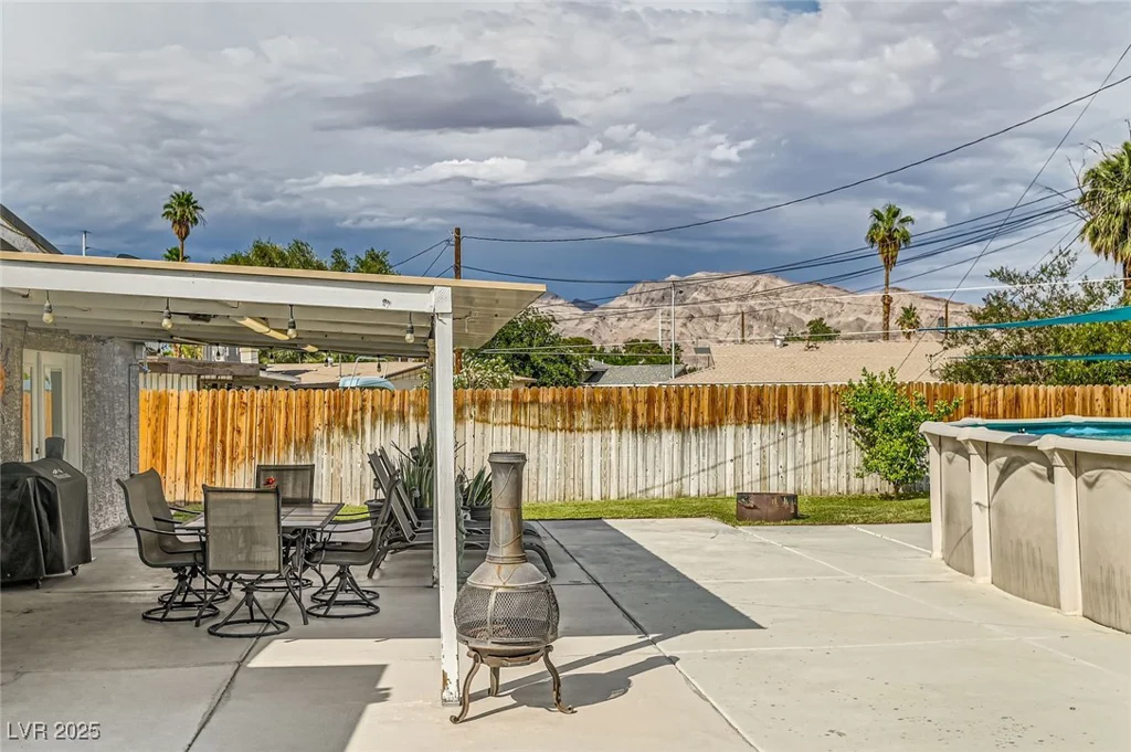 5217 Champions, Las Vegas, NV 89142