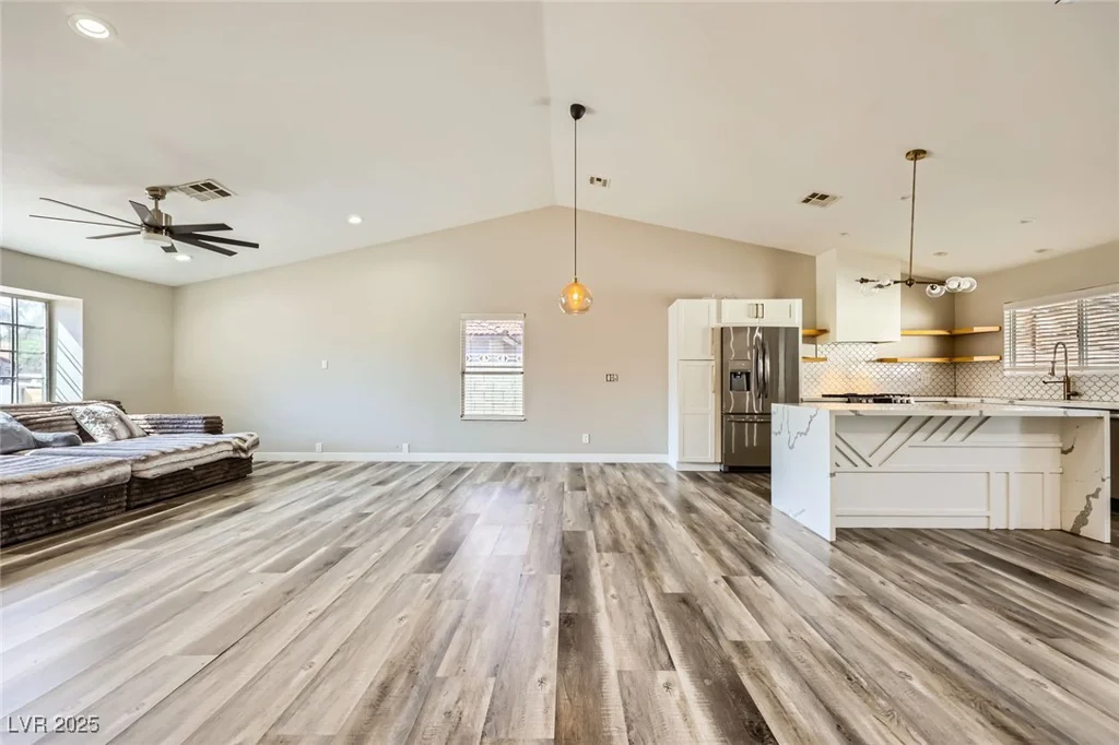 335 Simon Bolivar, Henderson, NV 89014