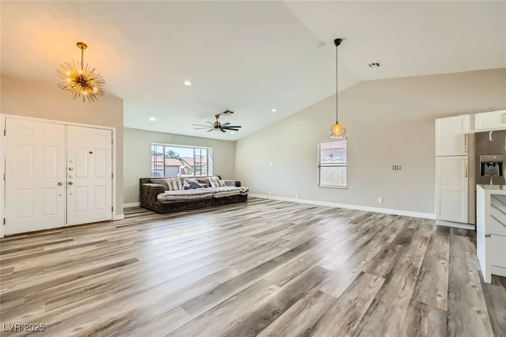 335 Simon Bolivar, Henderson, NV 89014