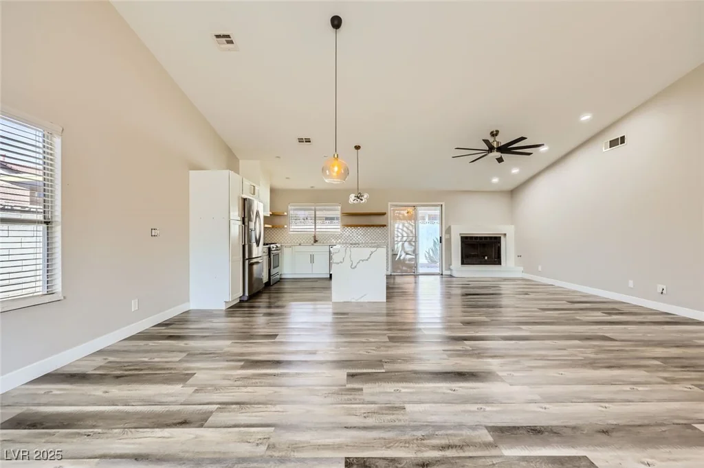 335 Simon Bolivar, Henderson, NV 89014