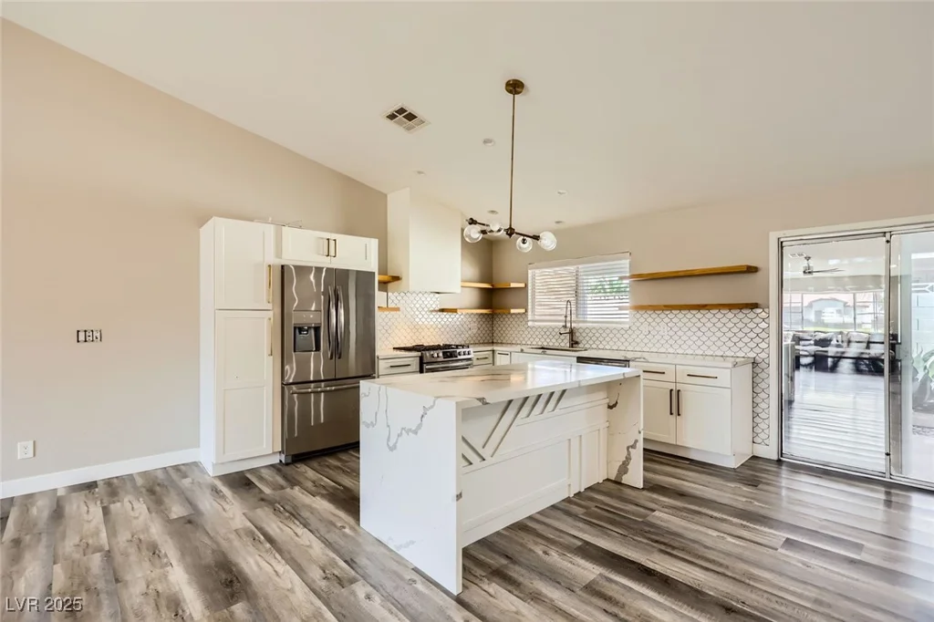 335 Simon Bolivar, Henderson, NV 89014