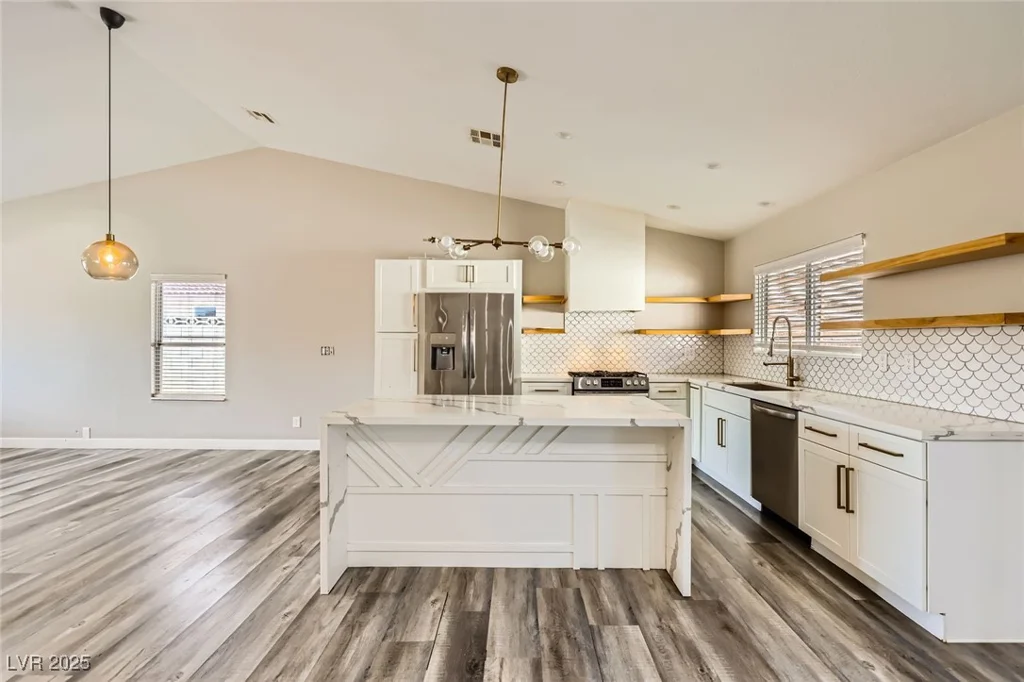 335 Simon Bolivar, Henderson, NV 89014