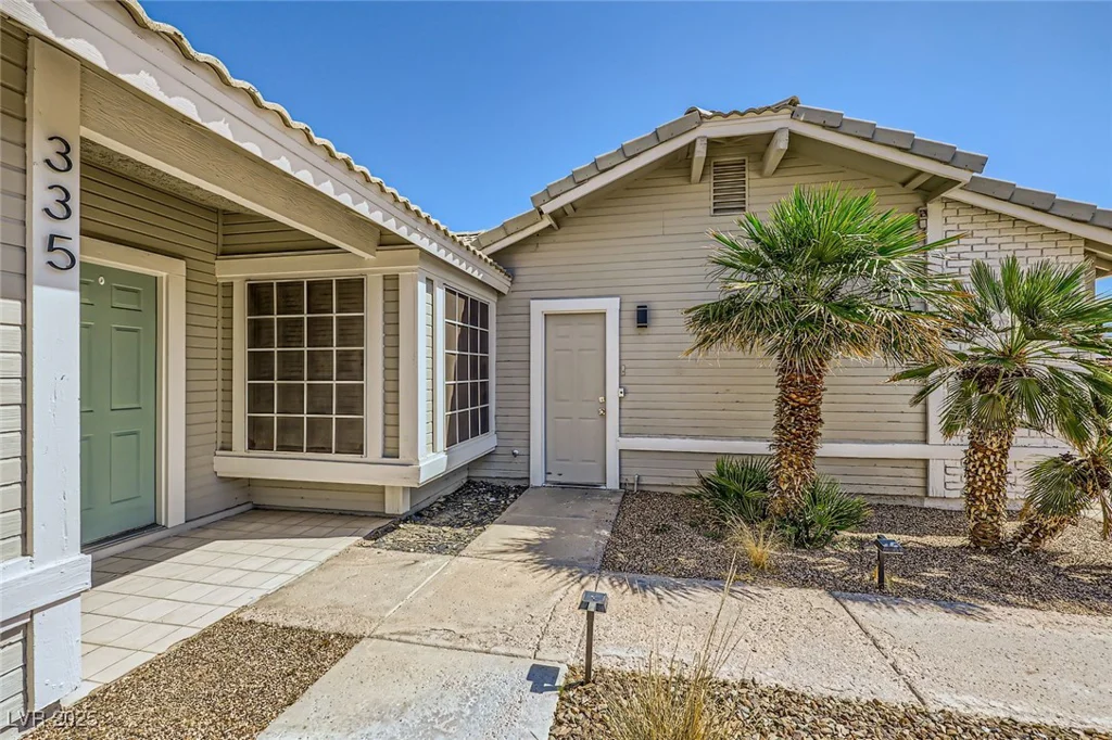 335 Simon Bolivar, Henderson, NV 89014