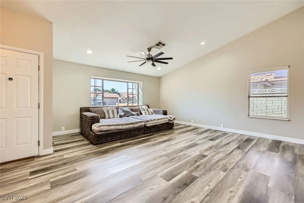 335 Simon Bolivar, Henderson, NV 89014