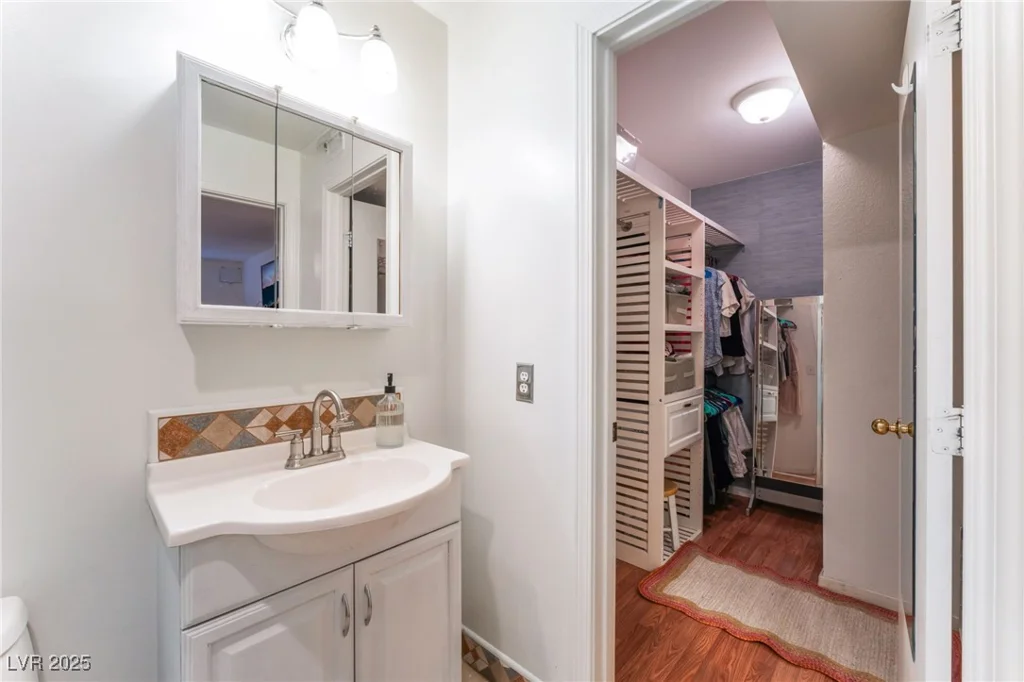 944 Angel Star, Las Vegas, NV 89145