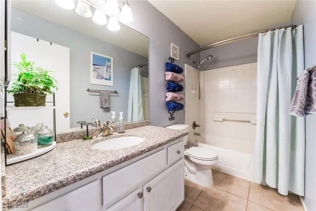944 Angel Star, Las Vegas, NV 89145