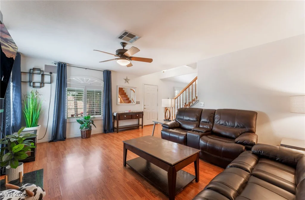944 Angel Star, Las Vegas, NV 89145