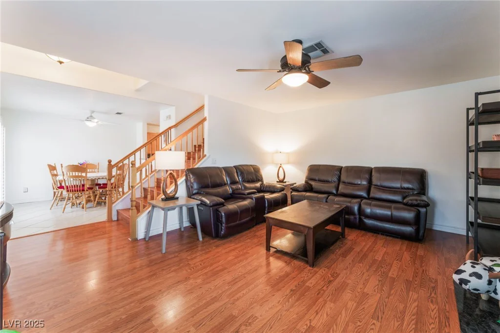 944 Angel Star, Las Vegas, NV 89145