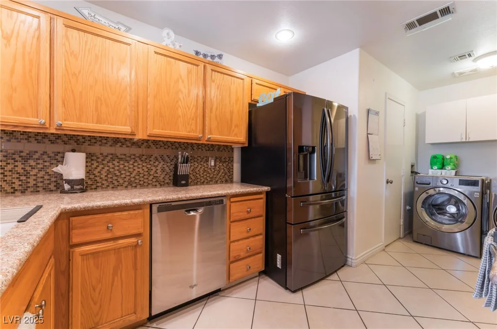 944 Angel Star, Las Vegas, NV 89145